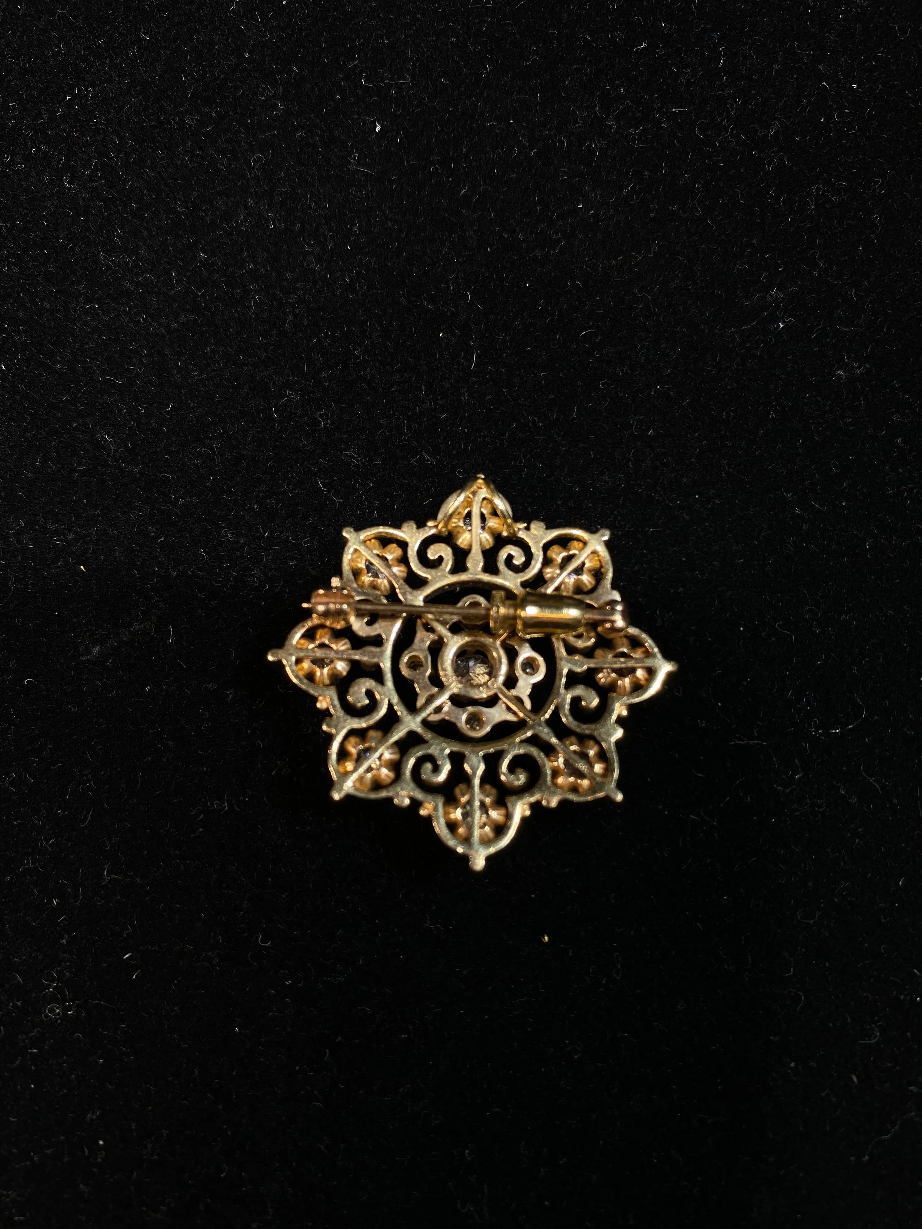 1930s Vintage Approximately 2 Carat Diamond Scroll Brooch/Pendant in 14K Gold Appraisal $20K VALUE}