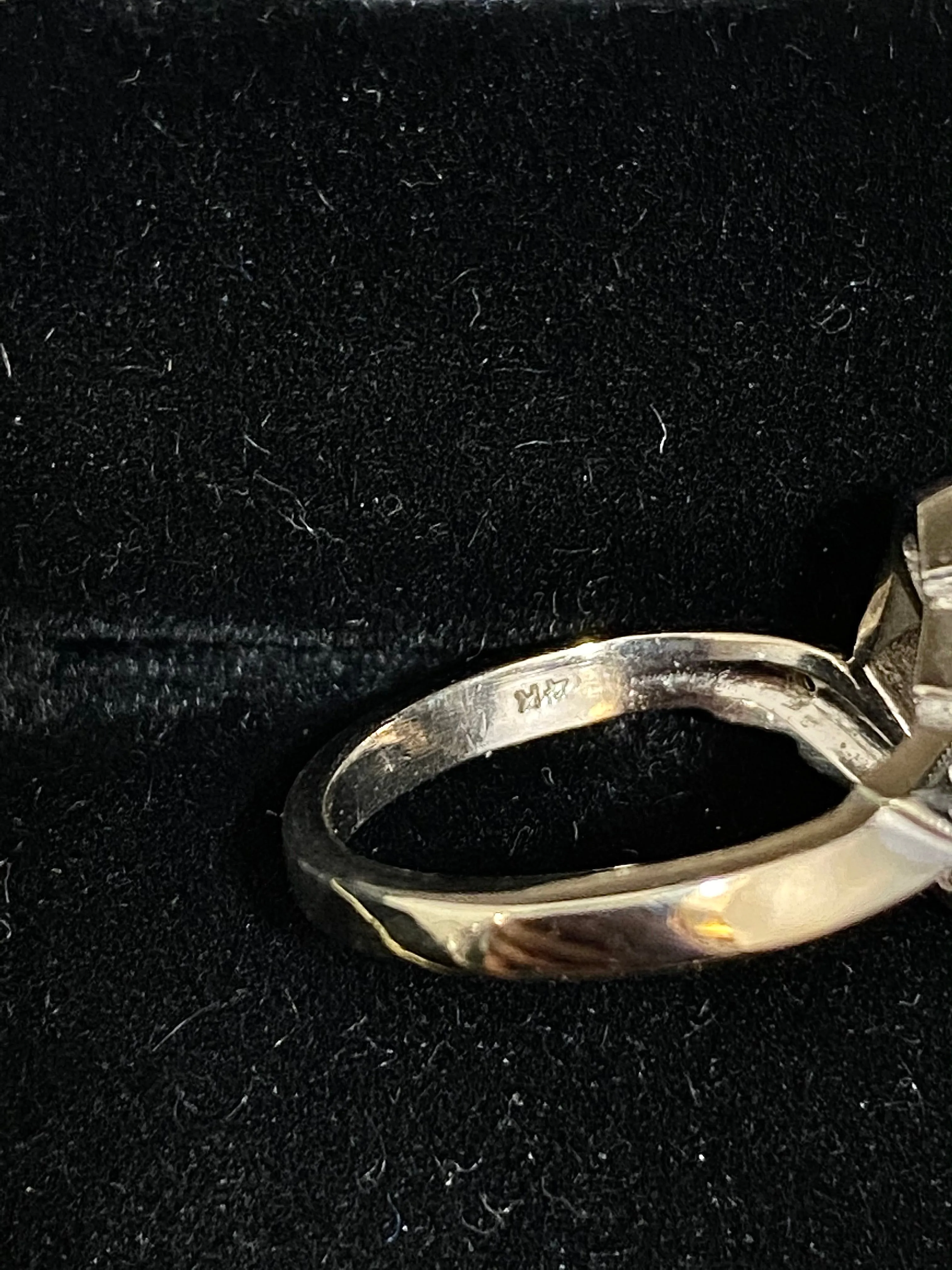 1940's Antique Designer's Solid White Gold with 8 Diamonds Ring - $8K Appraisal Value w/CoA}