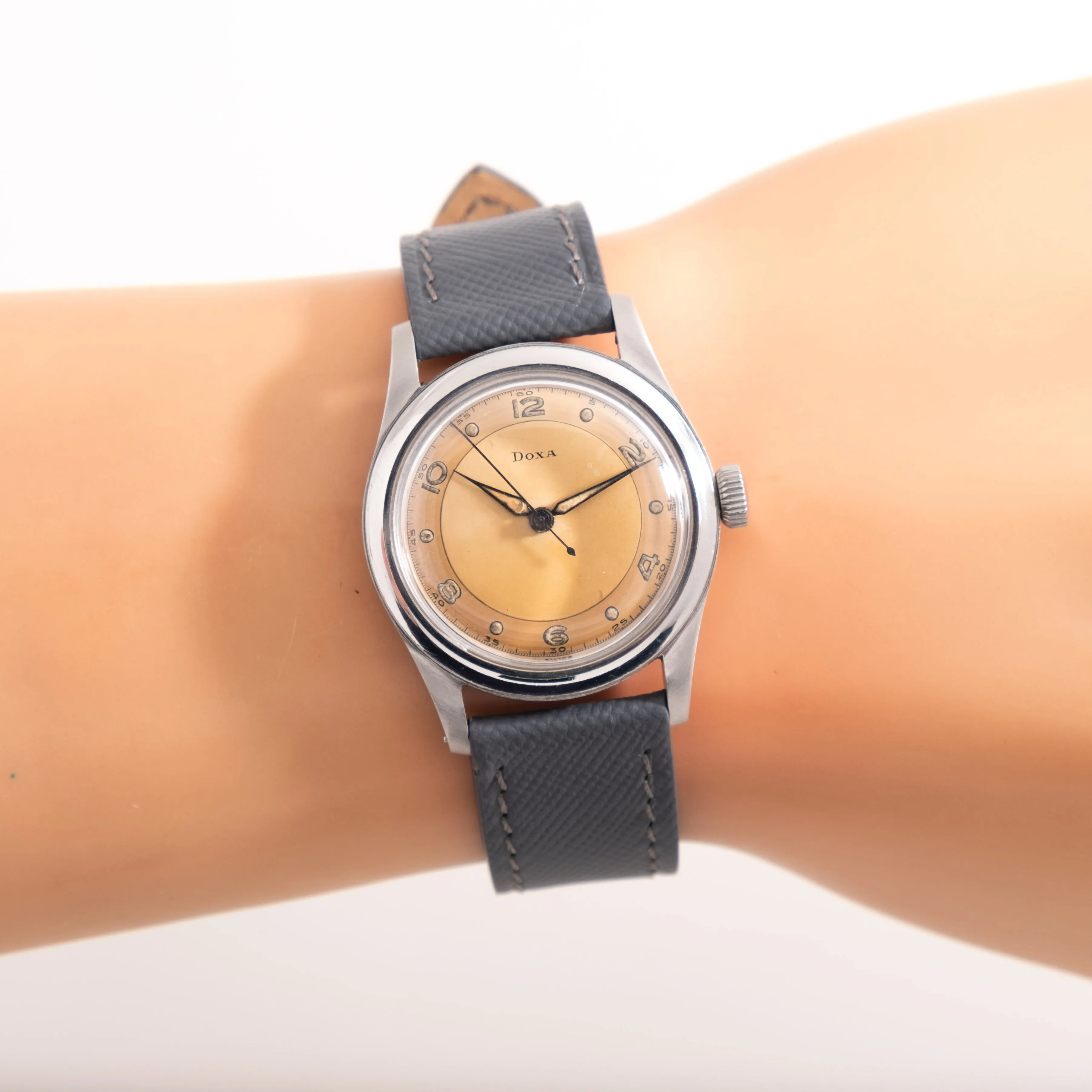 1947 Vintage Doxa Stainless Steel Watch (# 14743)