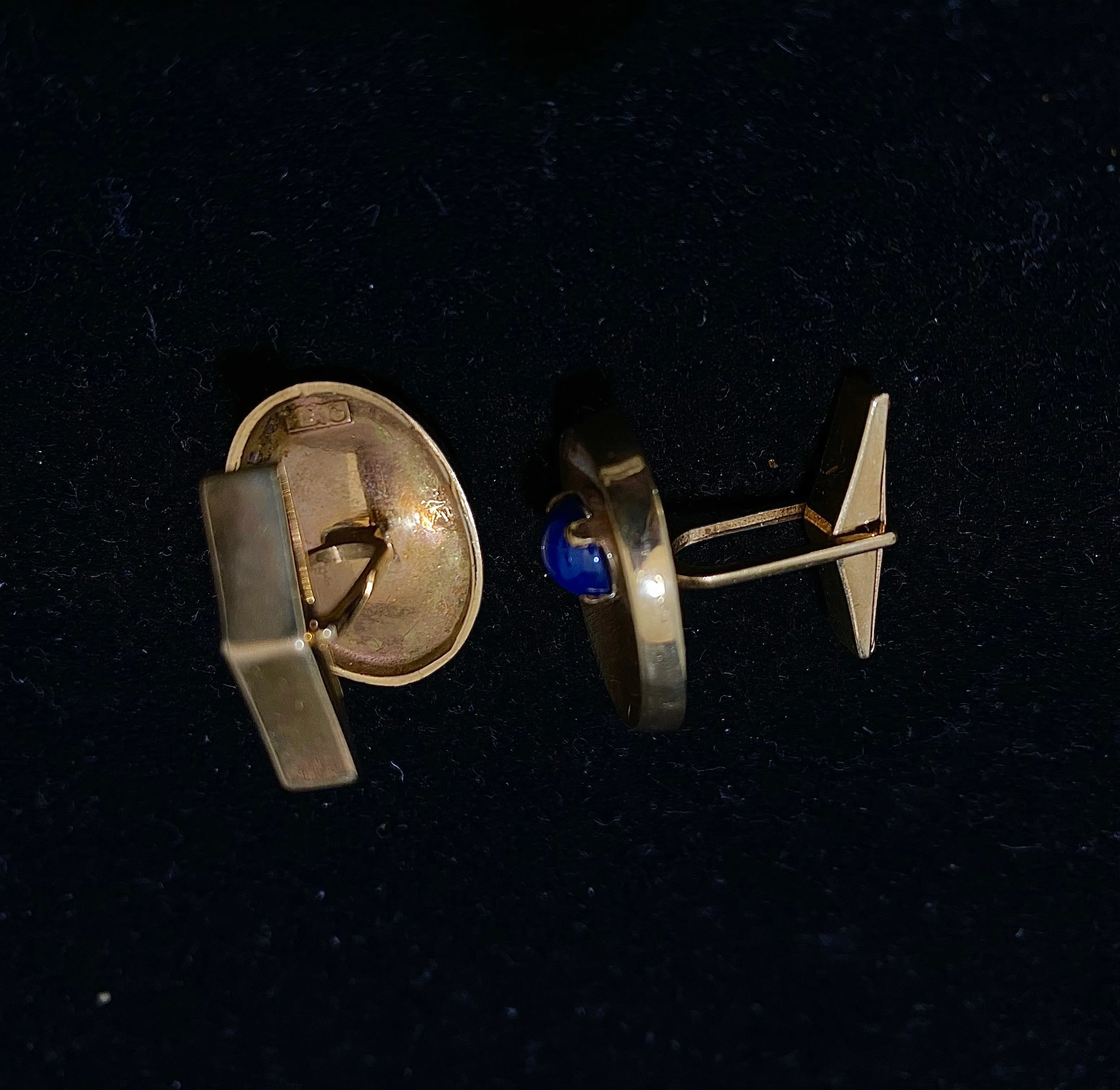 1960's Antique Designer Solid Yellow Gold Cufflinks with Star Sapphire - $8K Appraisal Value w/ CoA! }