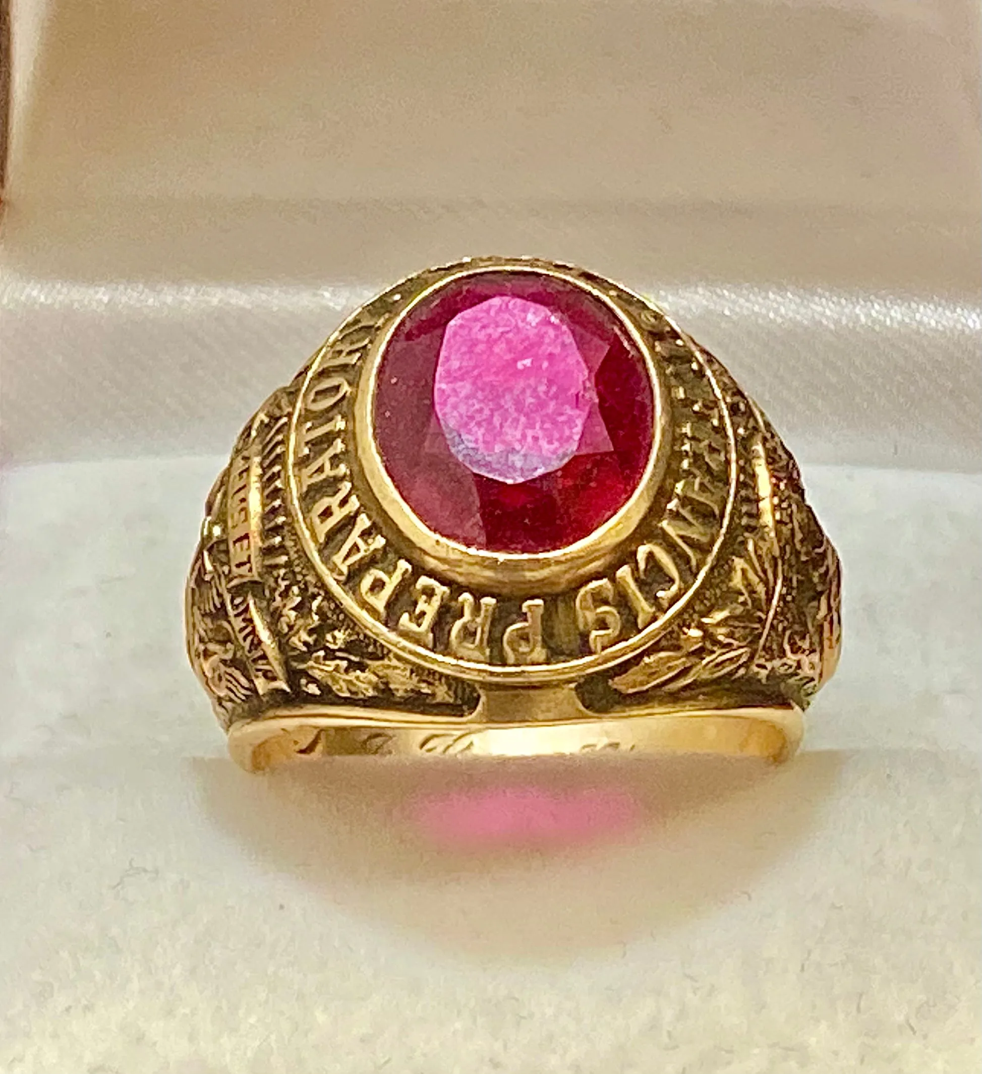 1963 St Francis Preparatory Class Ring in Solid Yellow Gold - $6K Appraisal Value w/CoA! }