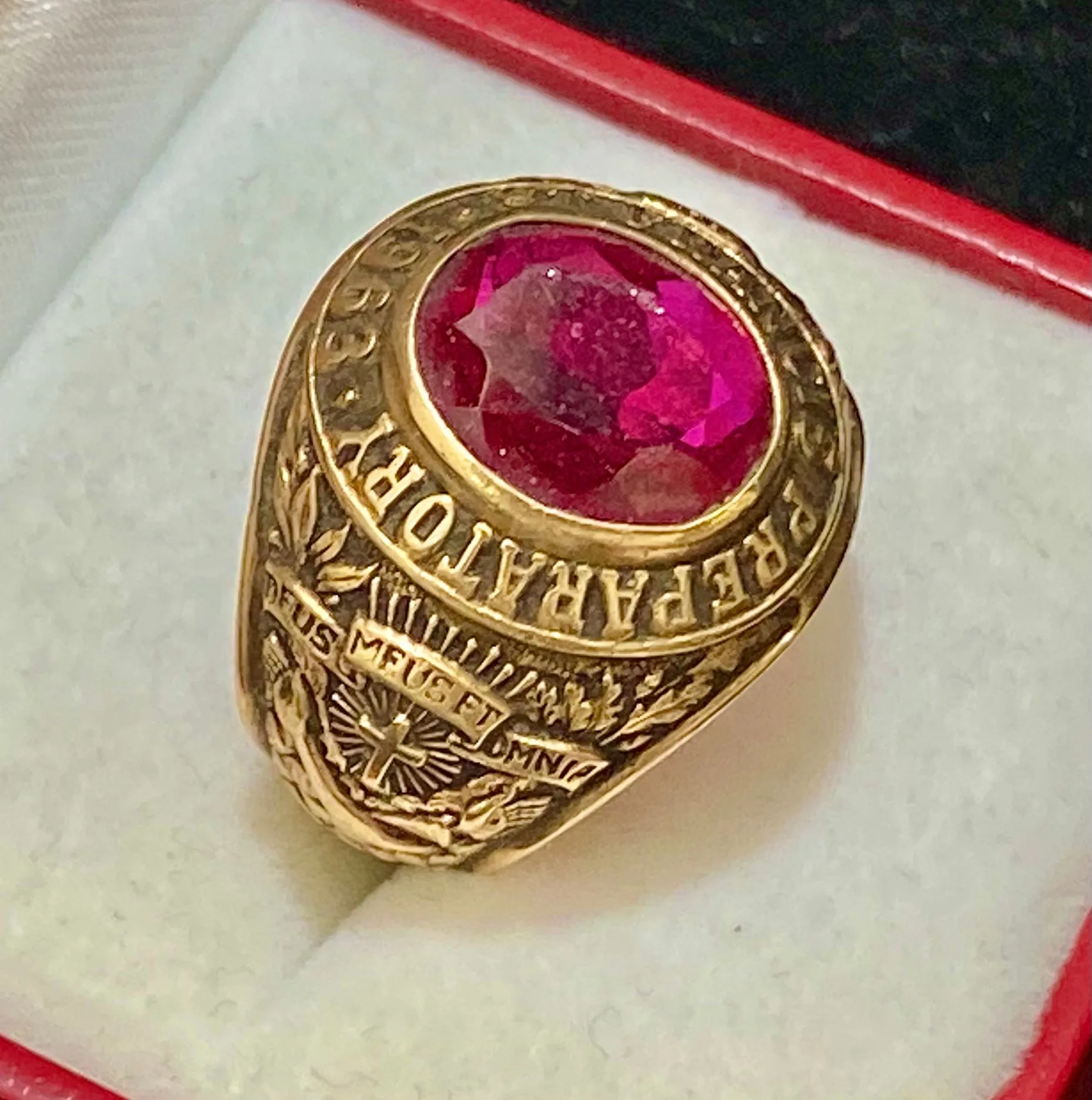 1963 St Francis Preparatory Class Ring in Solid Yellow Gold - $6K Appraisal Value w/CoA! }