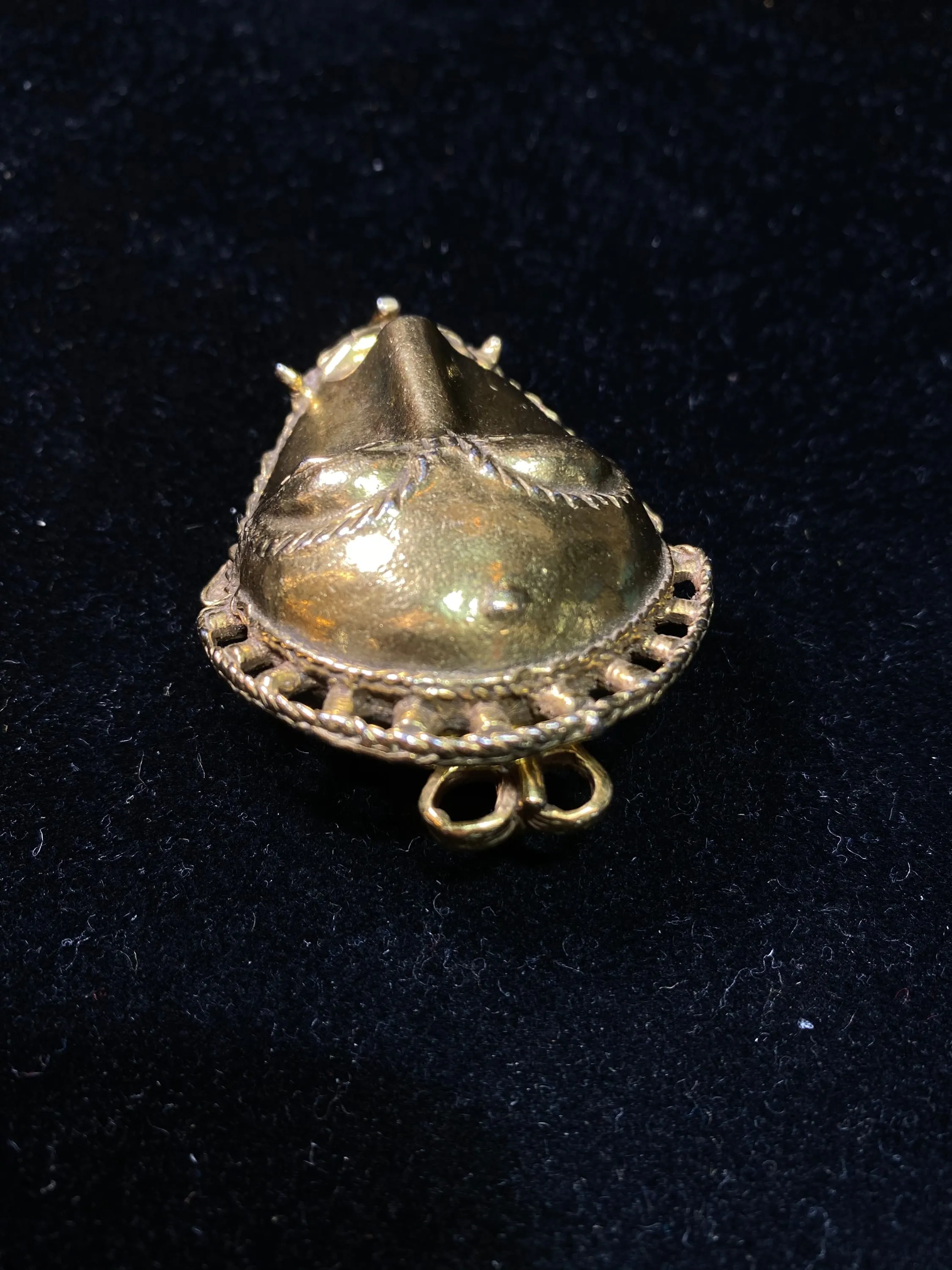 1989 Met Museum Art Ancient Face Pendant Brooch - $2K Appraisal Value w/ CoA! }
