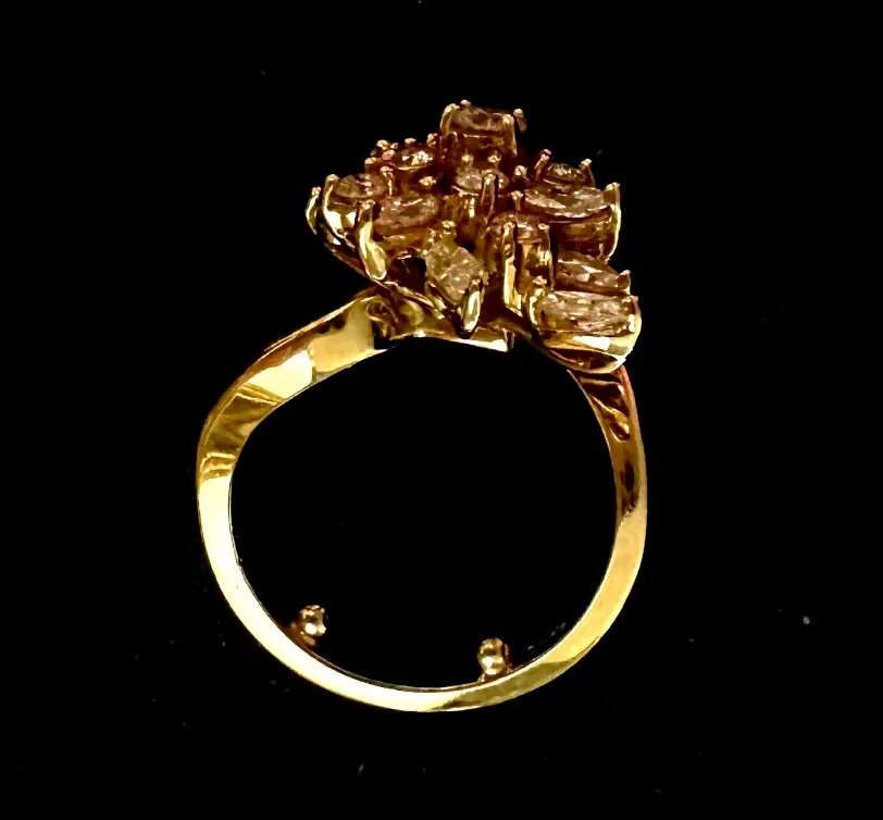 3CT DIAMOND , GEM QUALITY, BRAND NEW, 18K YG, LADIES RING  - $20K APR w/ CoA!!