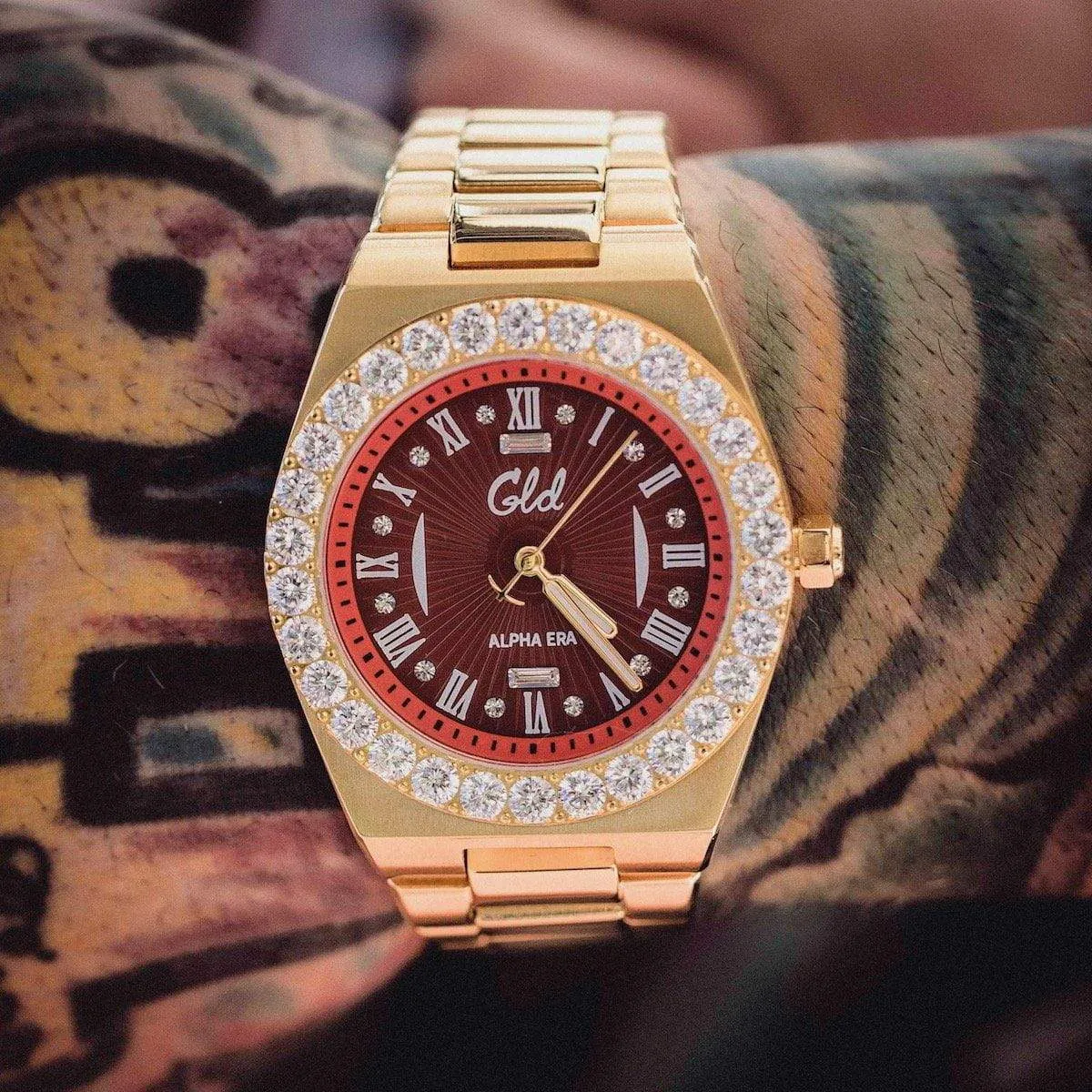 Alpha Era Gold - Iced Bezel
