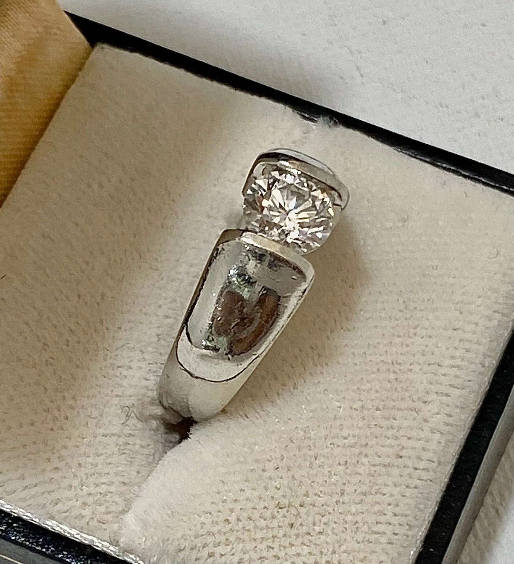 Amazing Unique Platinum Tension Setting Diamond Ring - $30K Appraisal Value w/CoA}