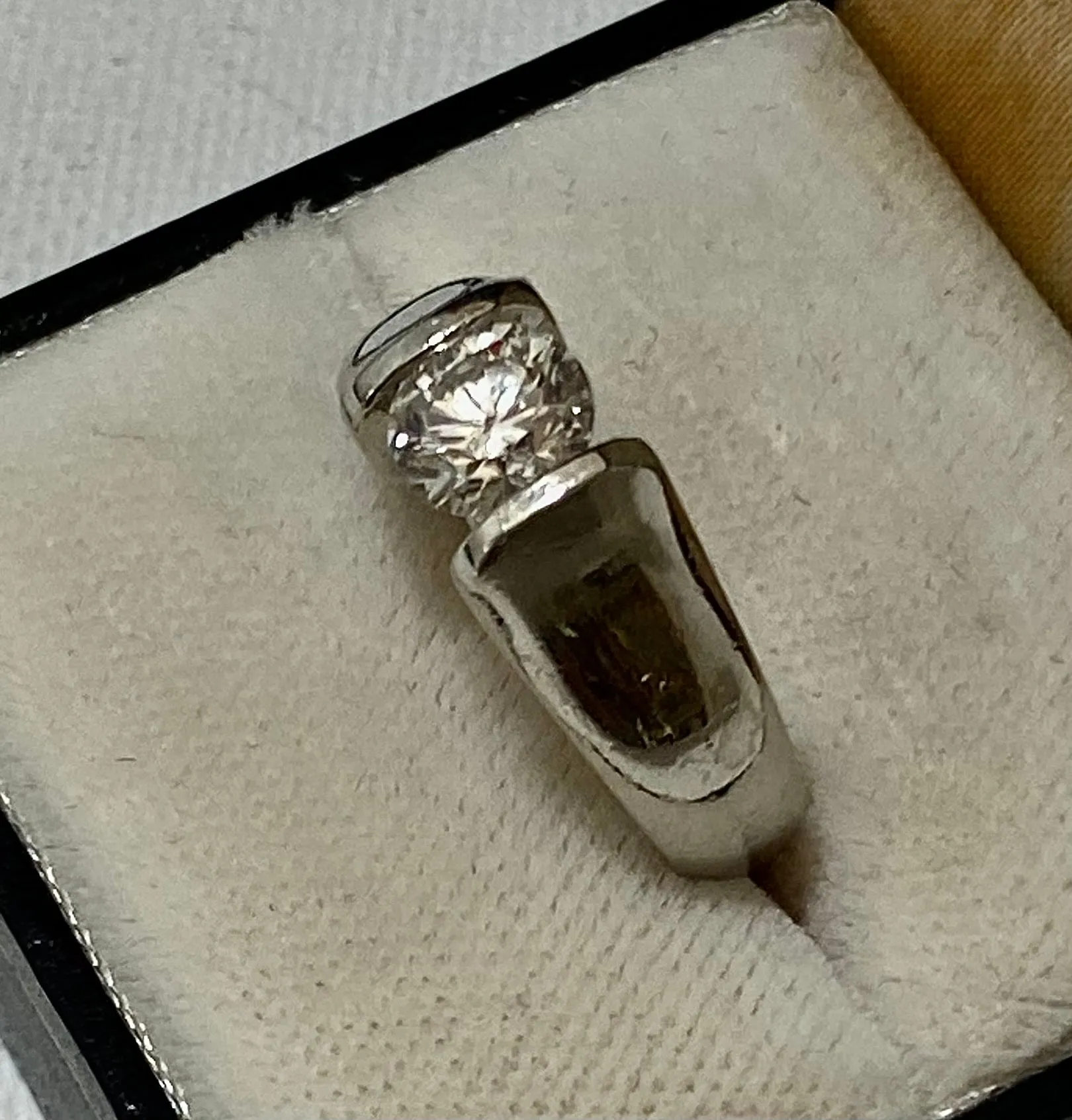 Amazing Unique Platinum Tension Setting Diamond Ring - $30K Appraisal Value w/CoA}