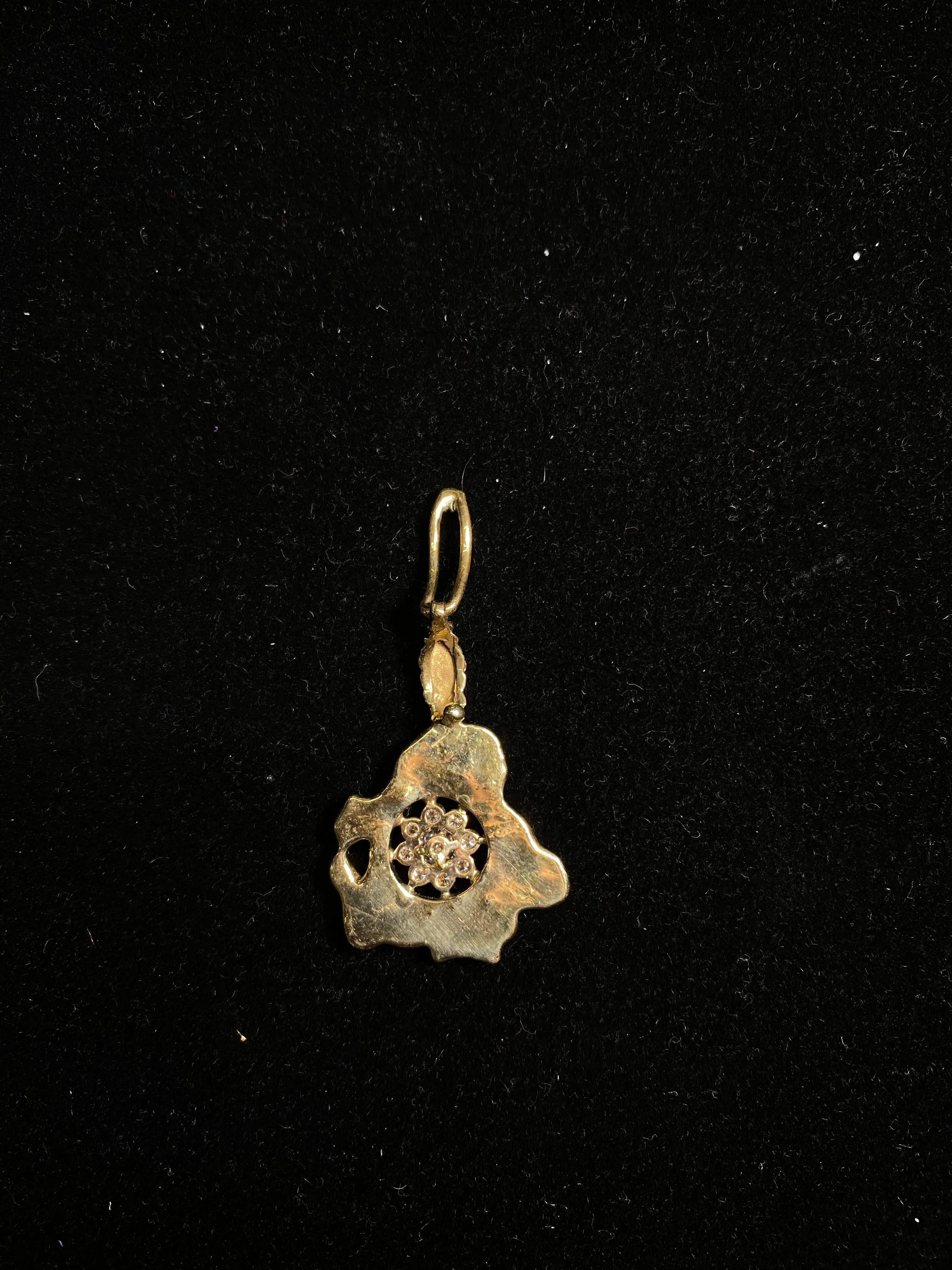 AMAZING Unique Vintage YG Organic Shaped Pendant w/ 9 Diamonds! - $15K Appraisal Value! }