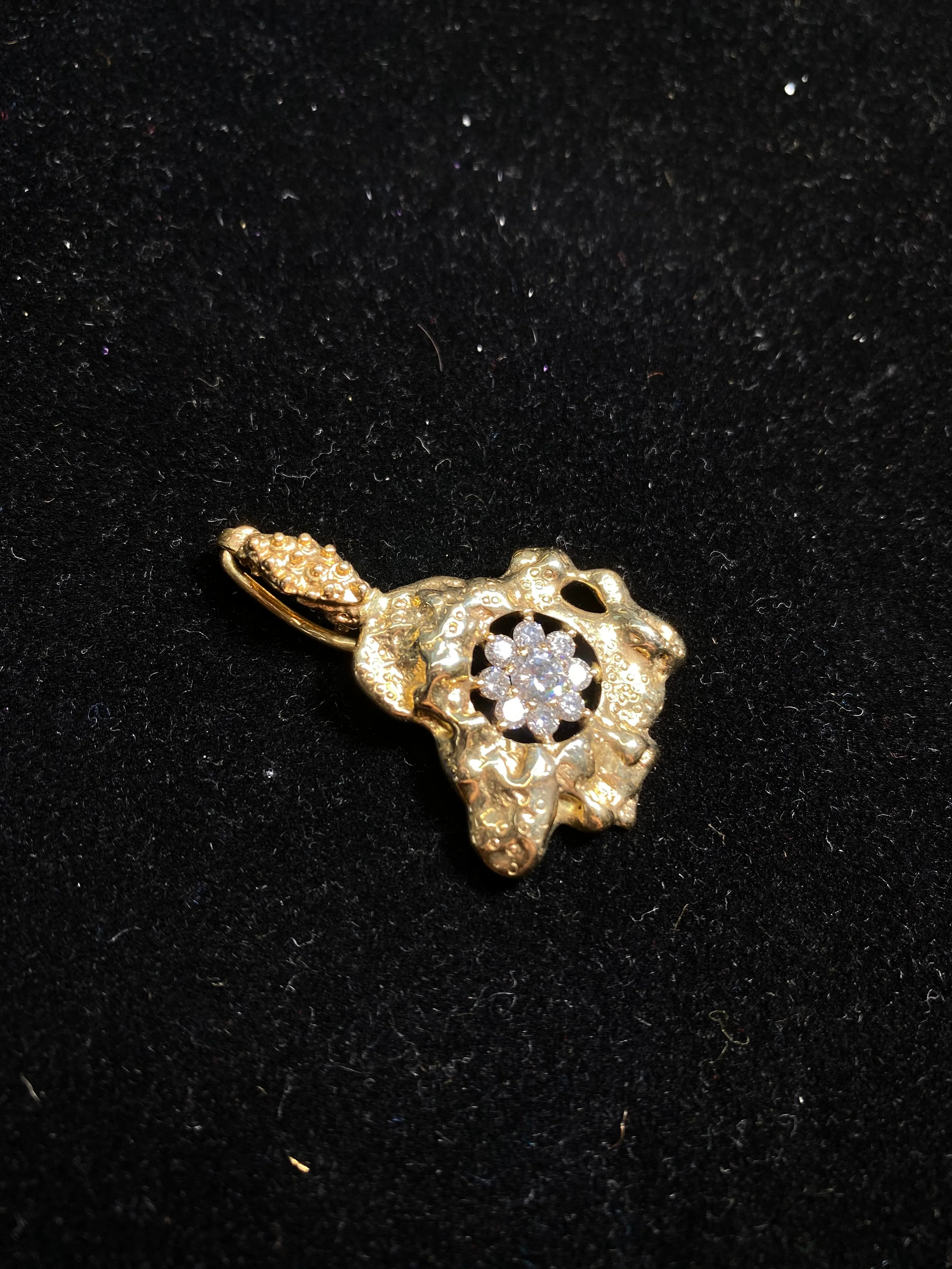 AMAZING Unique Vintage YG Organic Shaped Pendant w/ 9 Diamonds! - $15K Appraisal Value! }