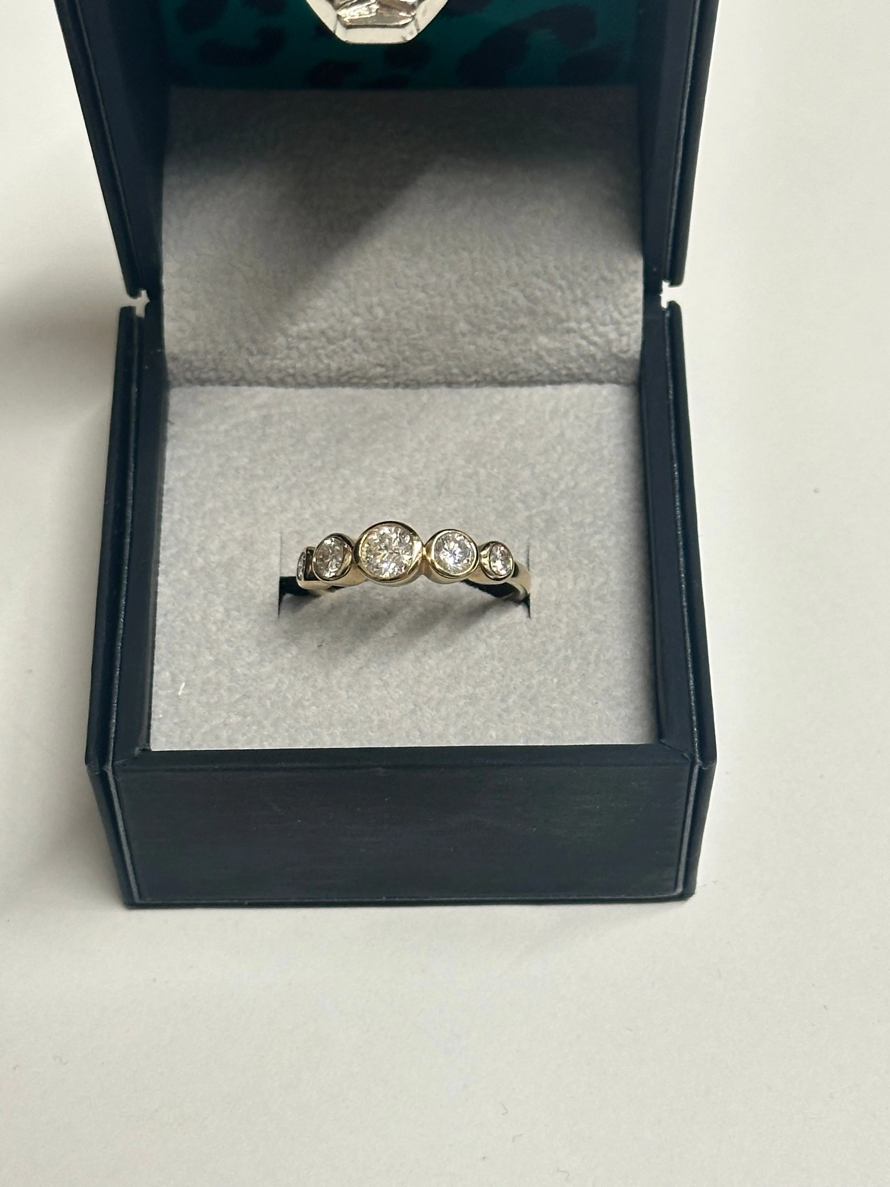 ANTIQUE LADIES 1.55 CTS DIAMONDS  SOLID YELLOW GOLD RING - $15 APR w/ CoA!!