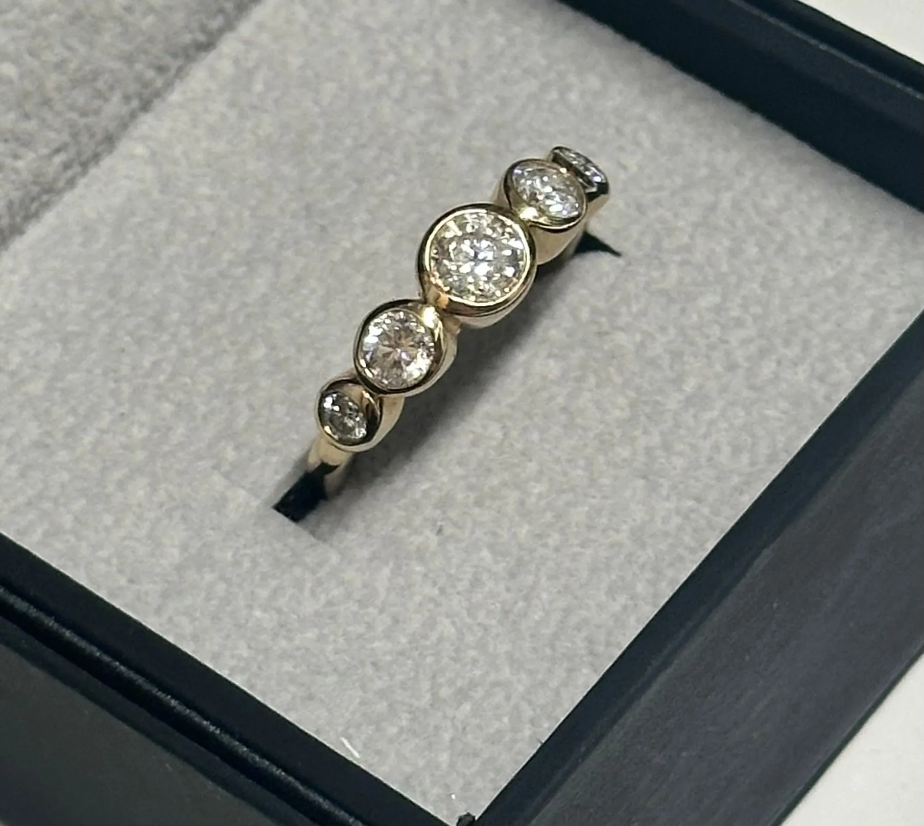 ANTIQUE LADIES 1.55 CTS DIAMONDS  SOLID YELLOW GOLD RING - $15 APR w/ CoA!!
