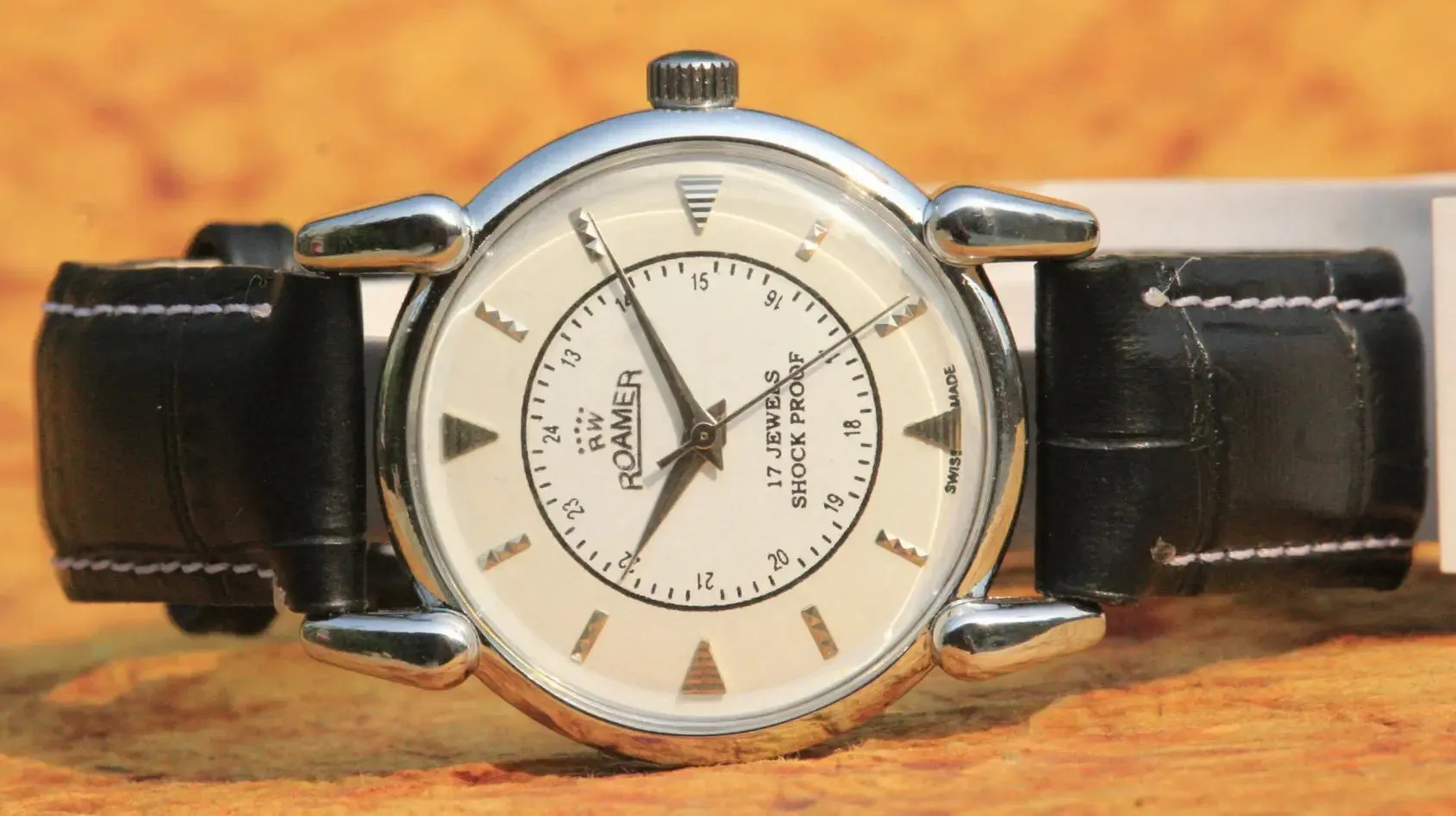 Antique Wristwatch Vintage Roamer 17 Jewels FHF ST96 Mechanical Hand Wind Swiss Made Men's