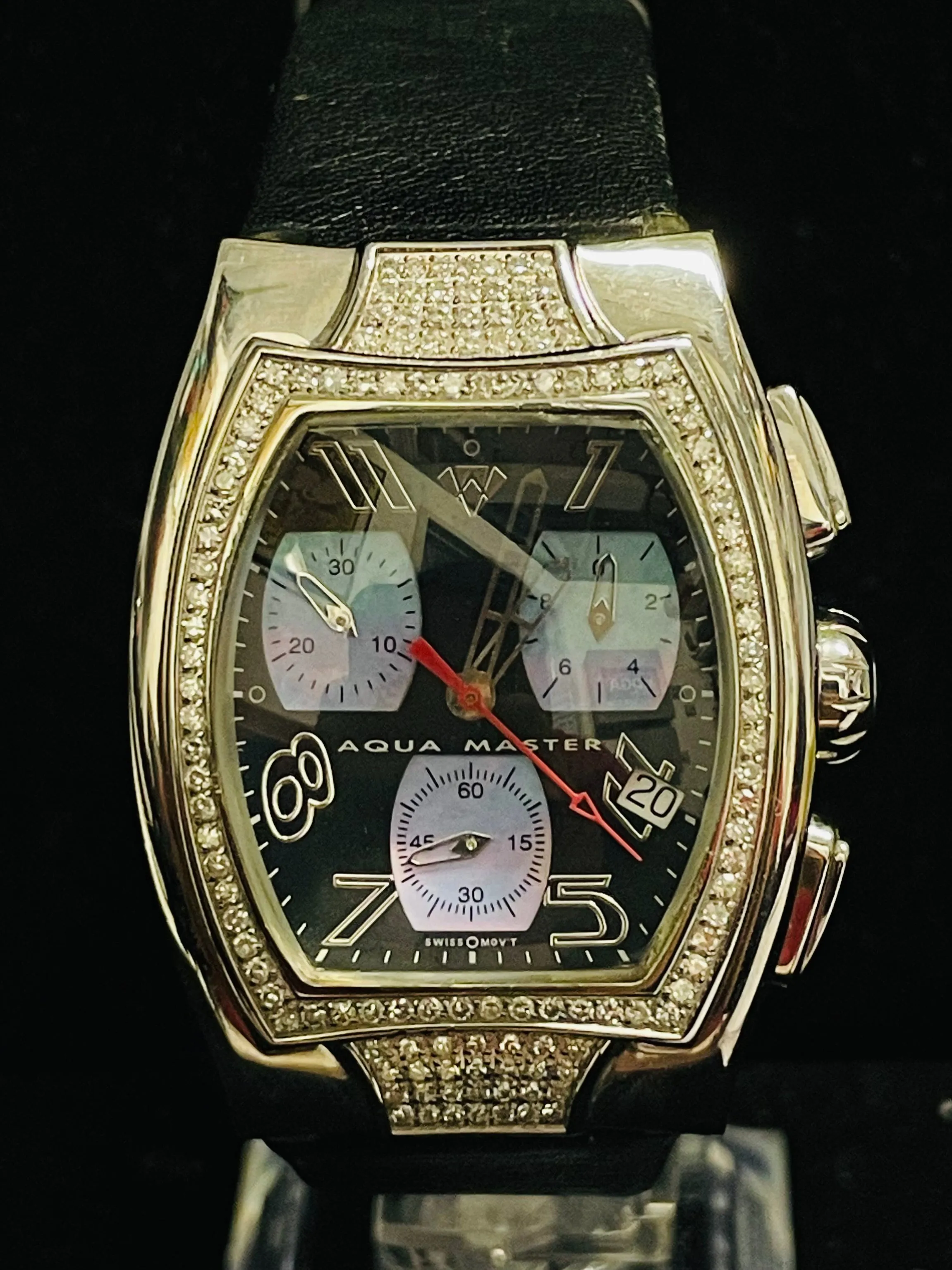 AQUA MASTER QUARTZ MEN'S 130 DIAMONDS & STAINLESS STEEL WATCH- $10K APR w/ COA!