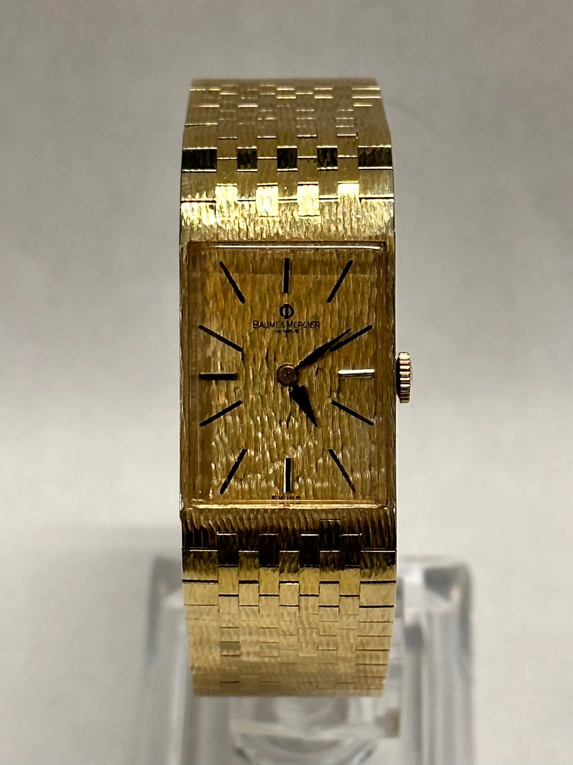 BAUME & MERCIER Unisex Solid Gold Mechanical Wristwatch 57 Grams-$30K APR w/ COA
