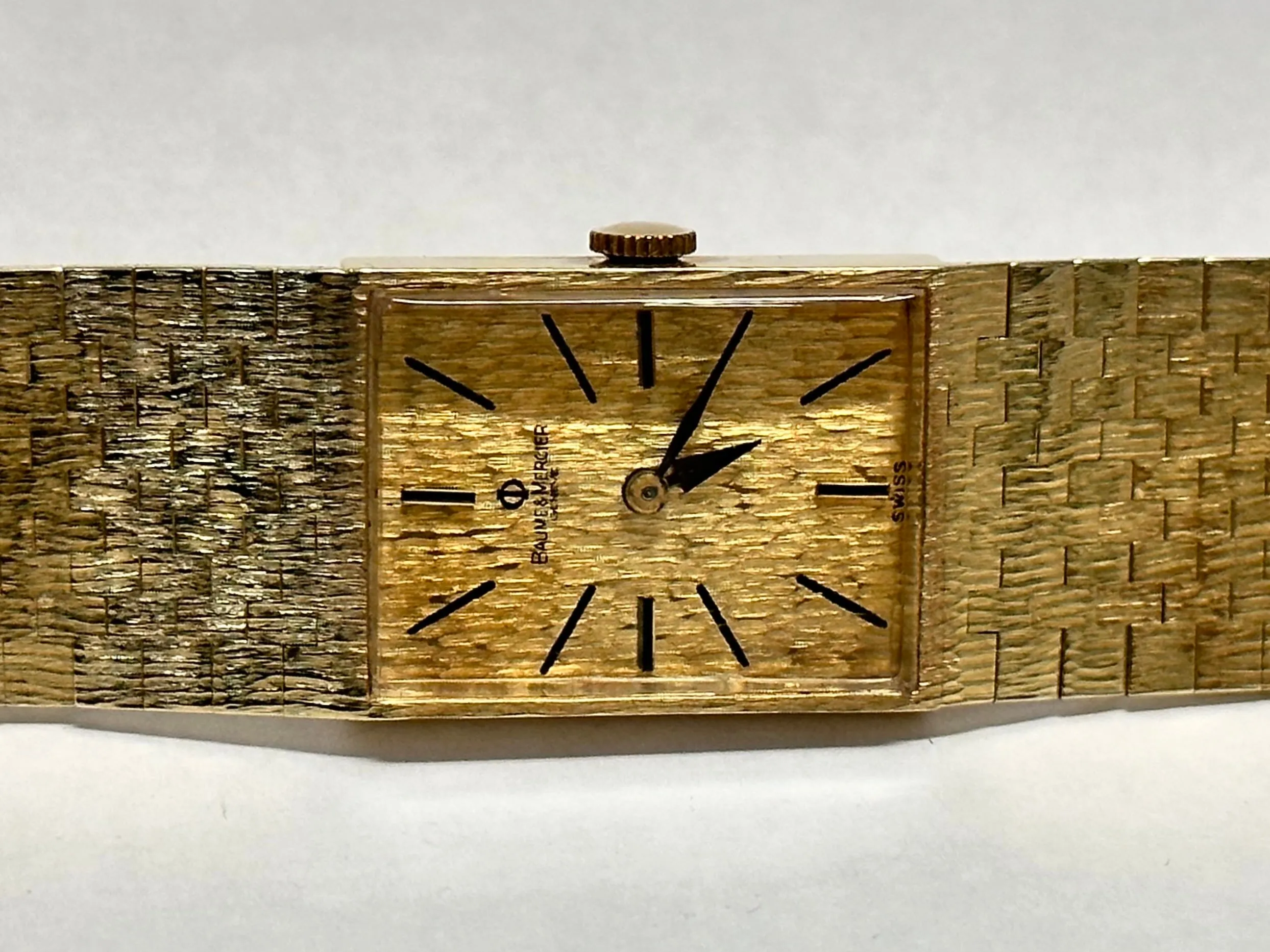BAUME & MERCIER Unisex Solid Gold Mechanical Wristwatch 57 Grams-$30K APR w/ COA