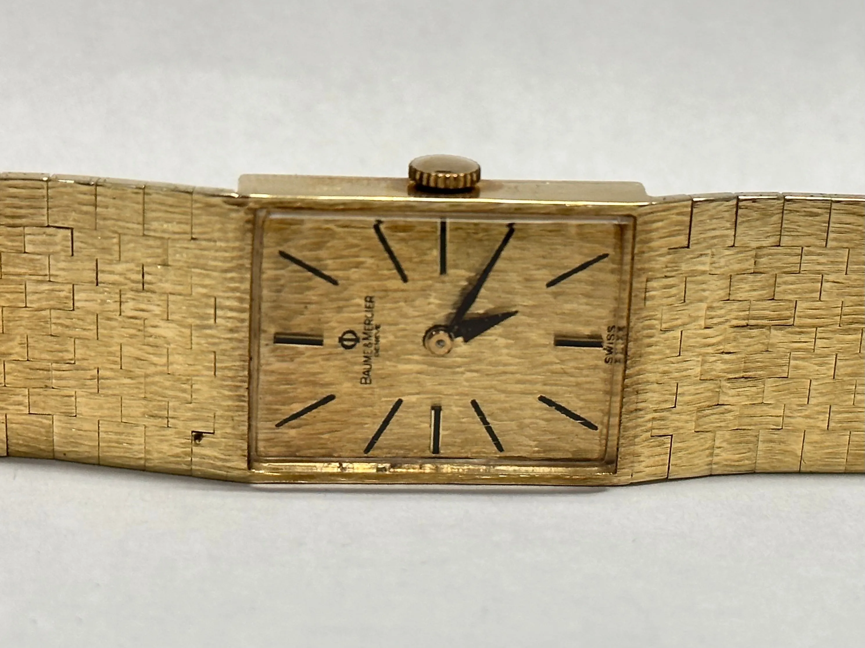 BAUME & MERCIER Unisex Solid Gold Mechanical Wristwatch 57 Grams-$30K APR w/ COA