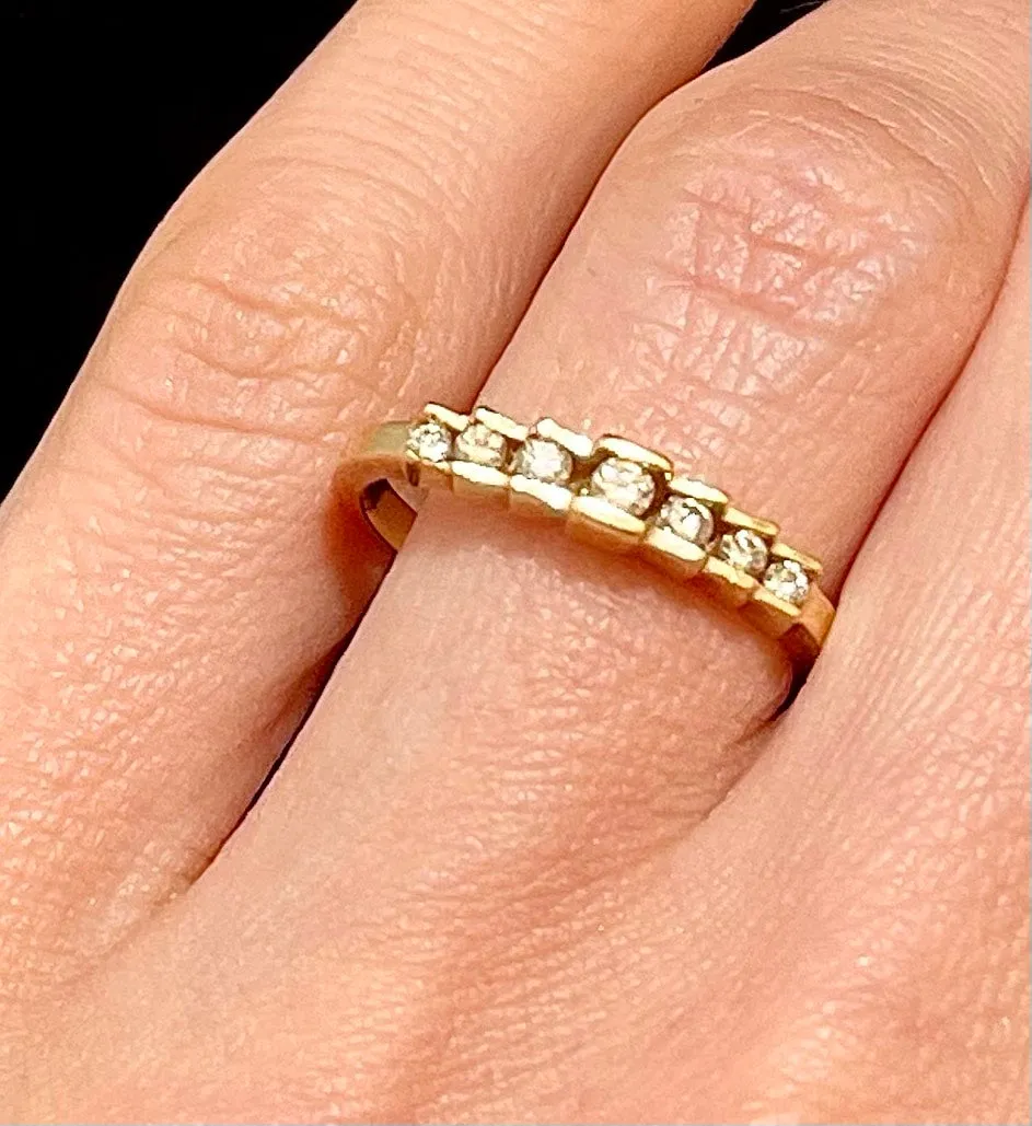 Beautiful SYG Diamond Band Ring - $3.5K Appraisal Value w/CoA!