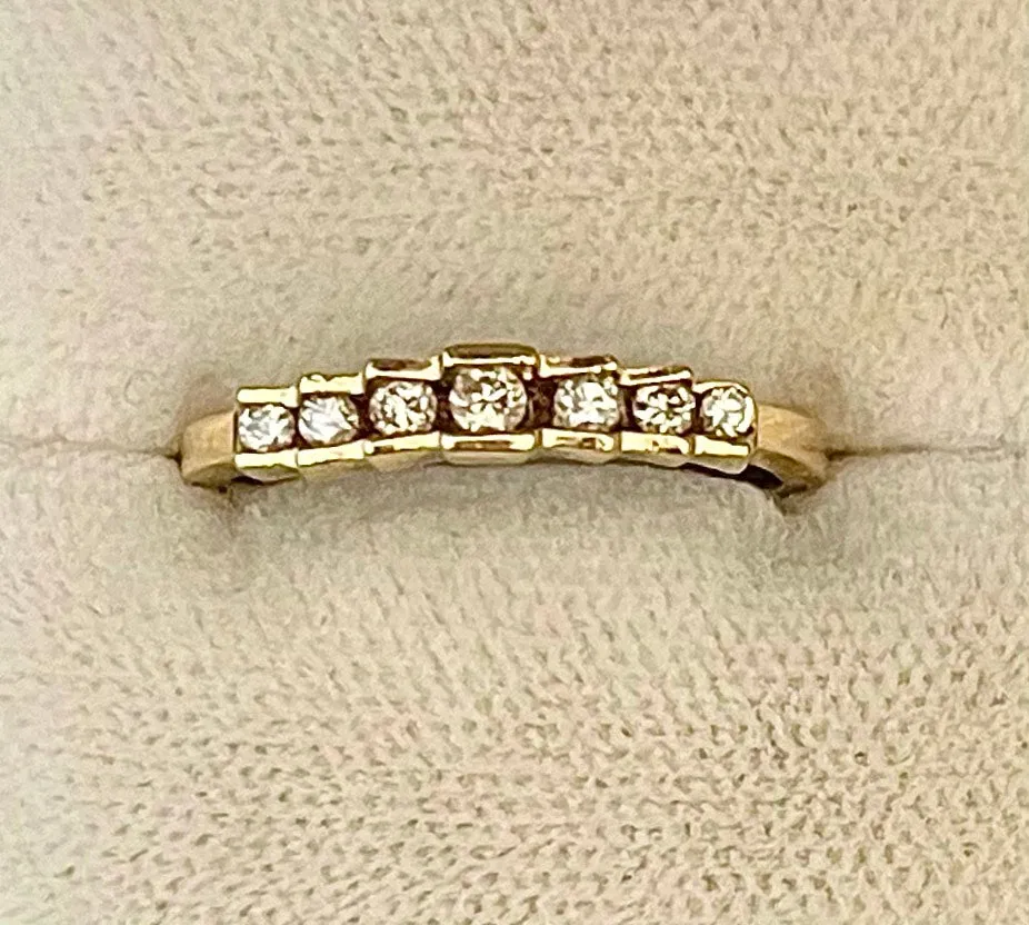 Beautiful SYG Diamond Band Ring - $3.5K Appraisal Value w/CoA!