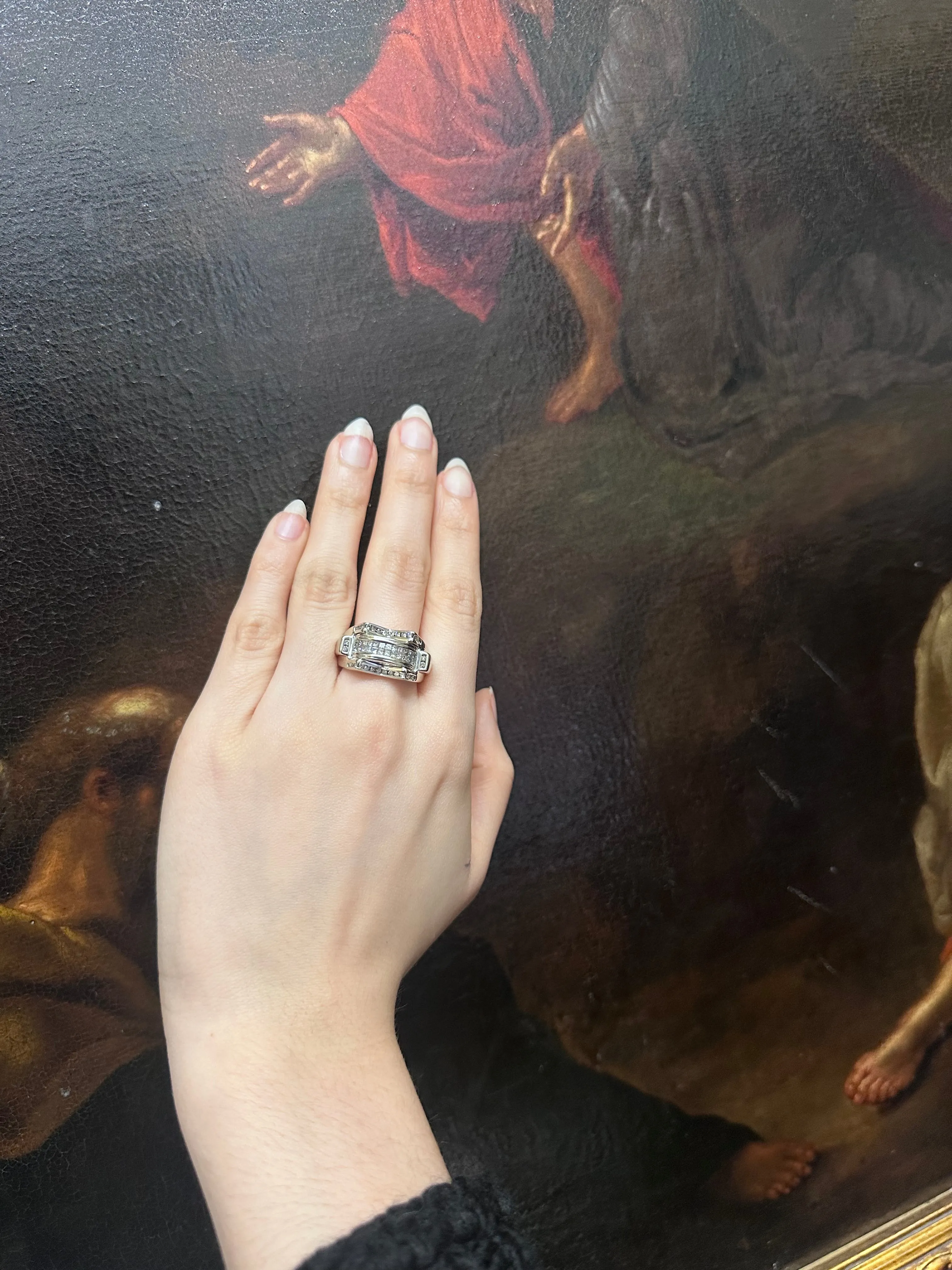 BEAUTIFUL UNIQUE DESIGNER UNISEX DIAMOND WHITE GOLD RING  - $10K  APR w/ CoA!!!!
