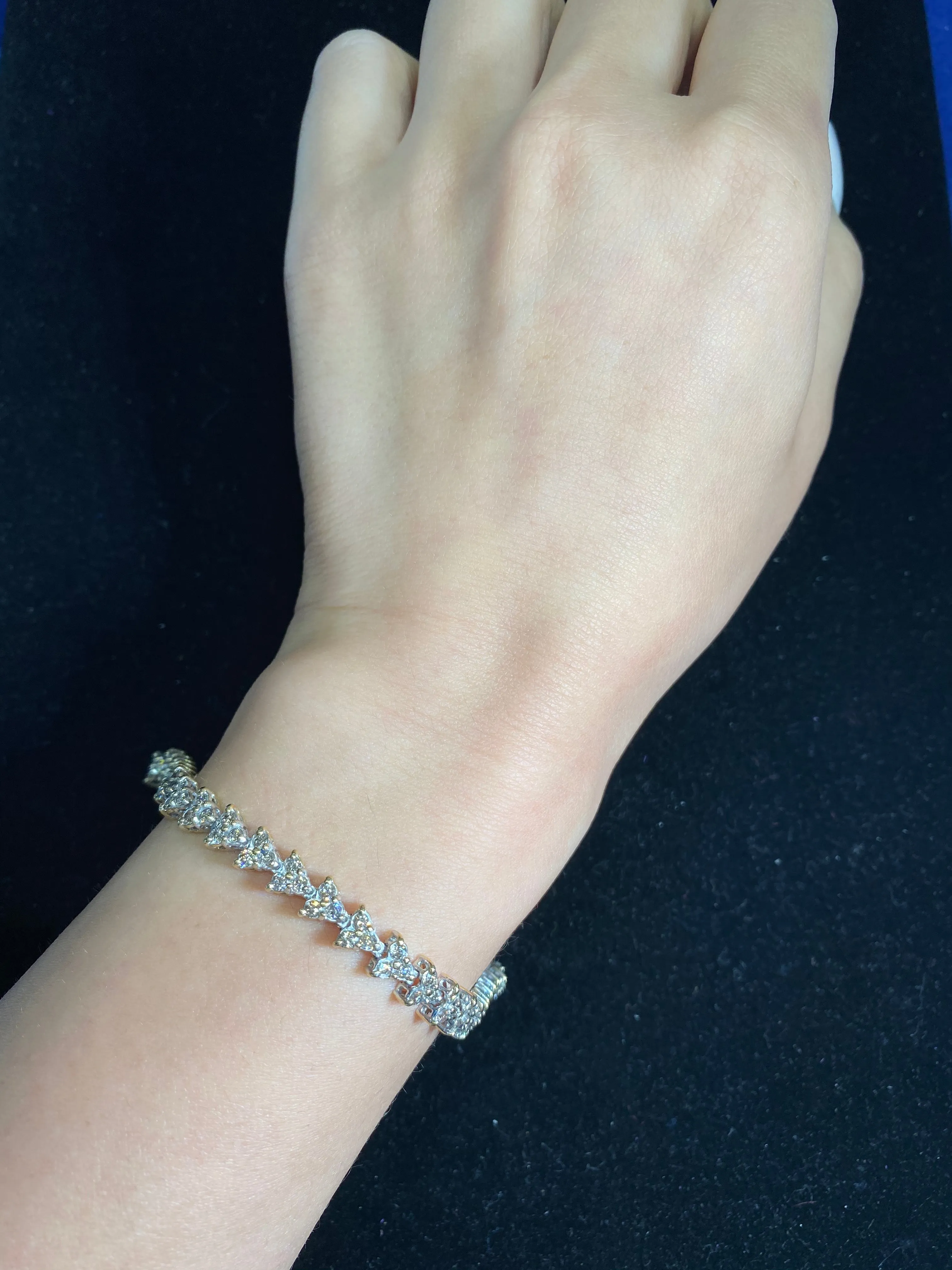 Beautiful White/Yellow Gold Triangle-Shaped Tennis Bracelet with 114 Diamonds! - $12K APR Value w/ CoA!