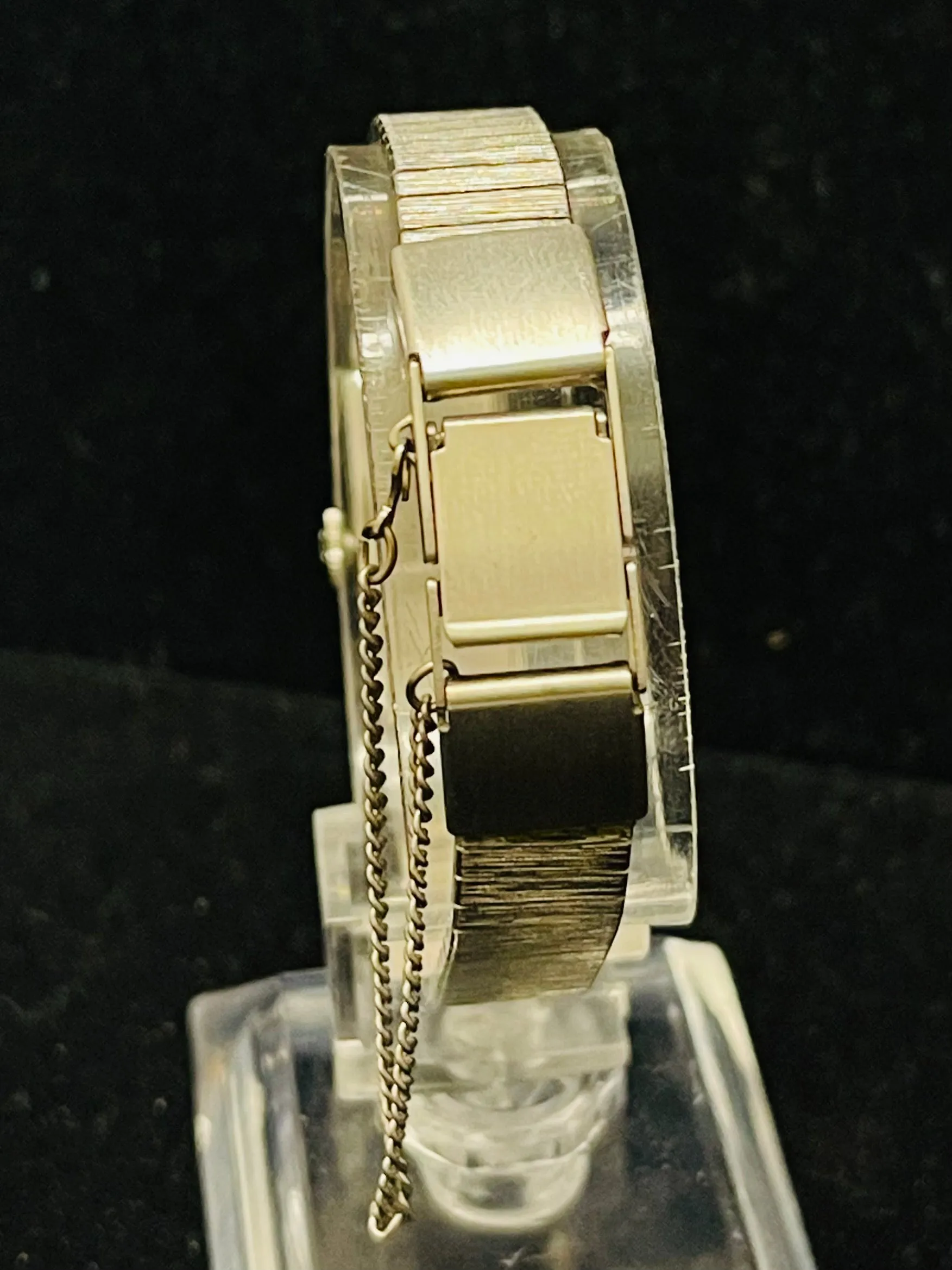 BELVIL 1940'S VINTAGE RARE LIKE NEW STAINLESS STEEL LADIES WATCH-$4K APR w/ COA!