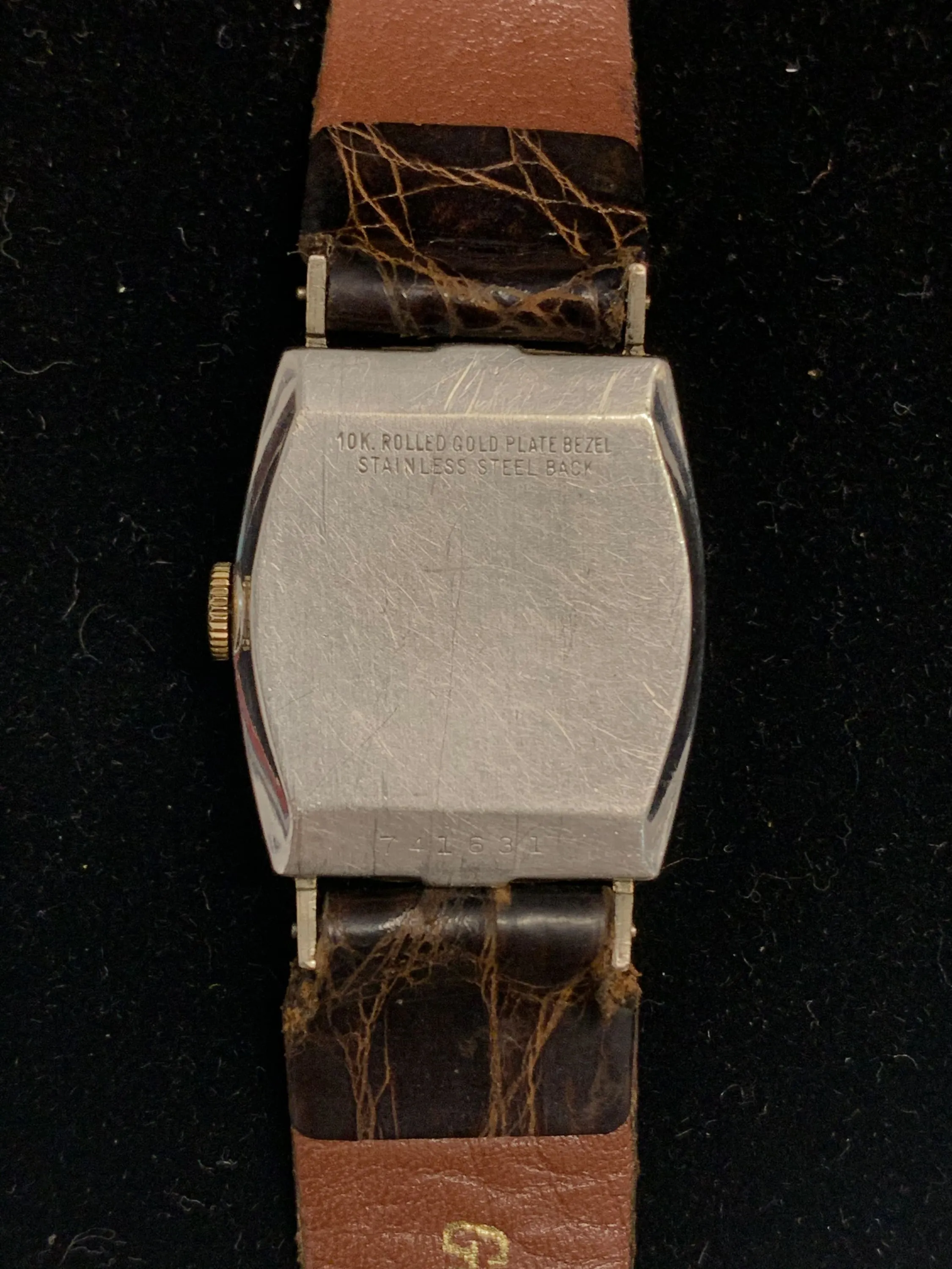 BENRUS Vintage C. 1940s Gold-tone Square Unisex Wristwatch - $3K APR Value w/ CoA! ✓