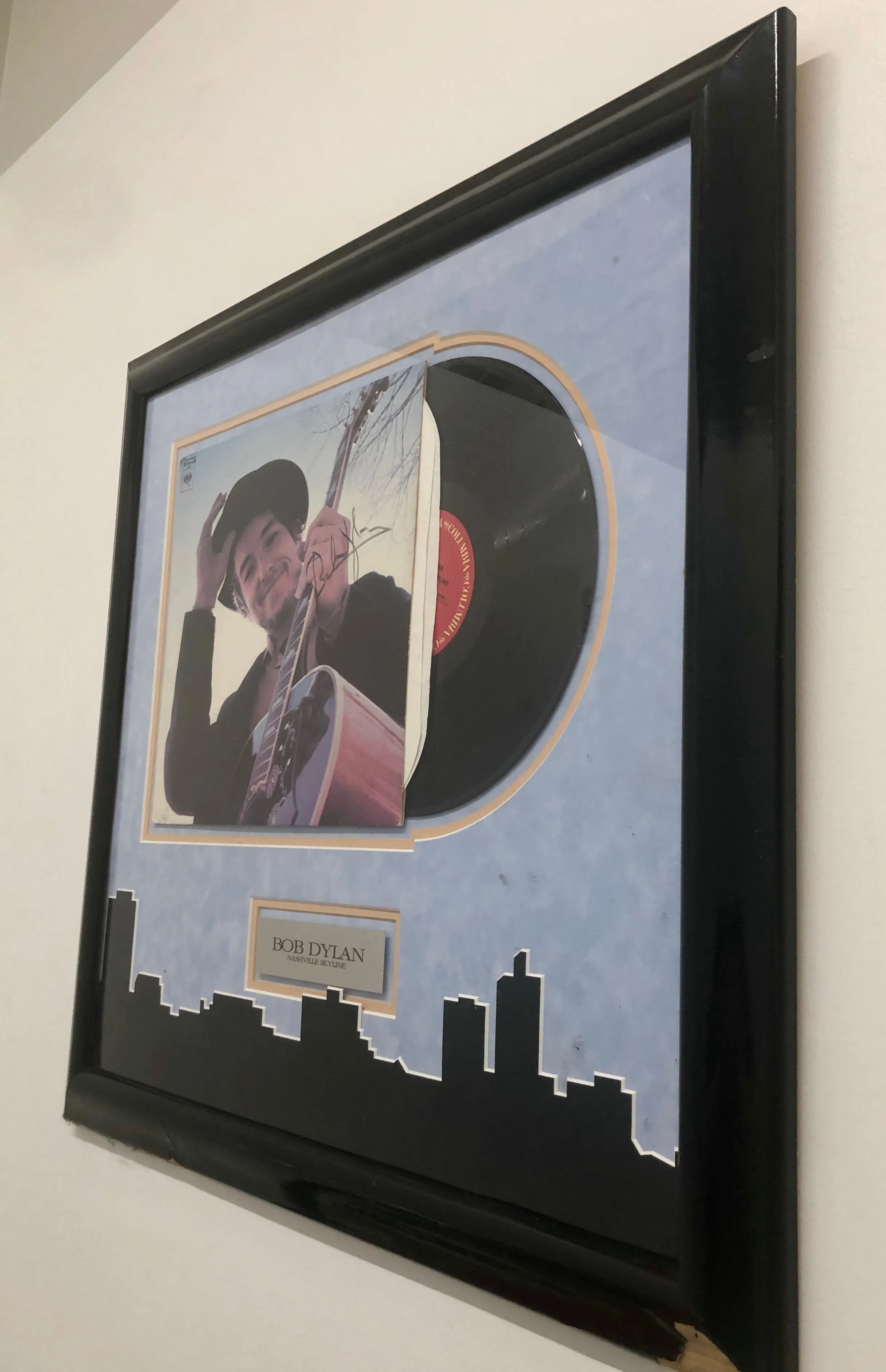 BOB DYLAN Signed Vinyl Record Nashville Skyline Album Signed 1969- $8K APR w/CoA