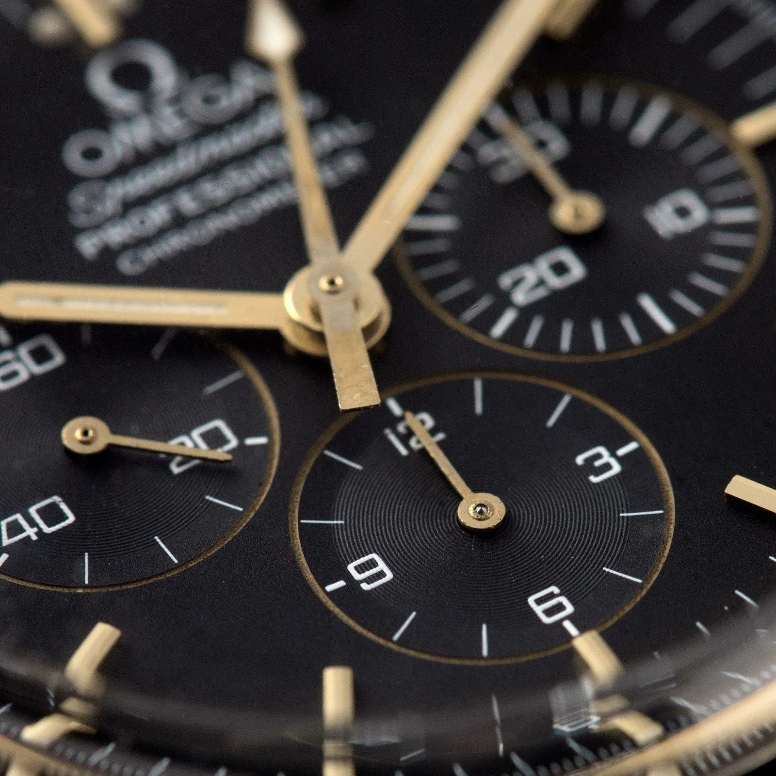 Omega Golden Nugget Speedmaster 31945000