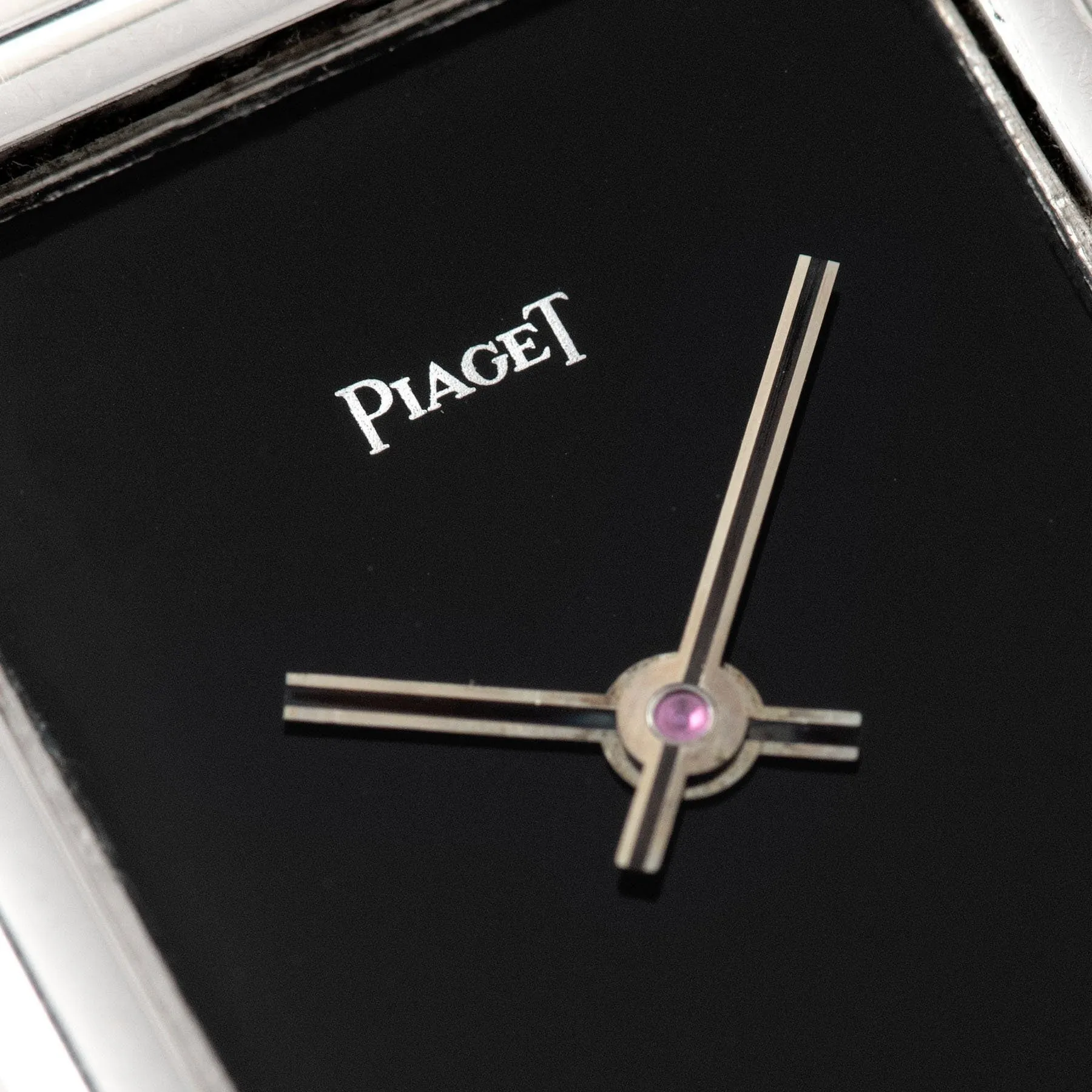 Piaget Onyx Dial White Gold ref 14101 Beta 21 Movement