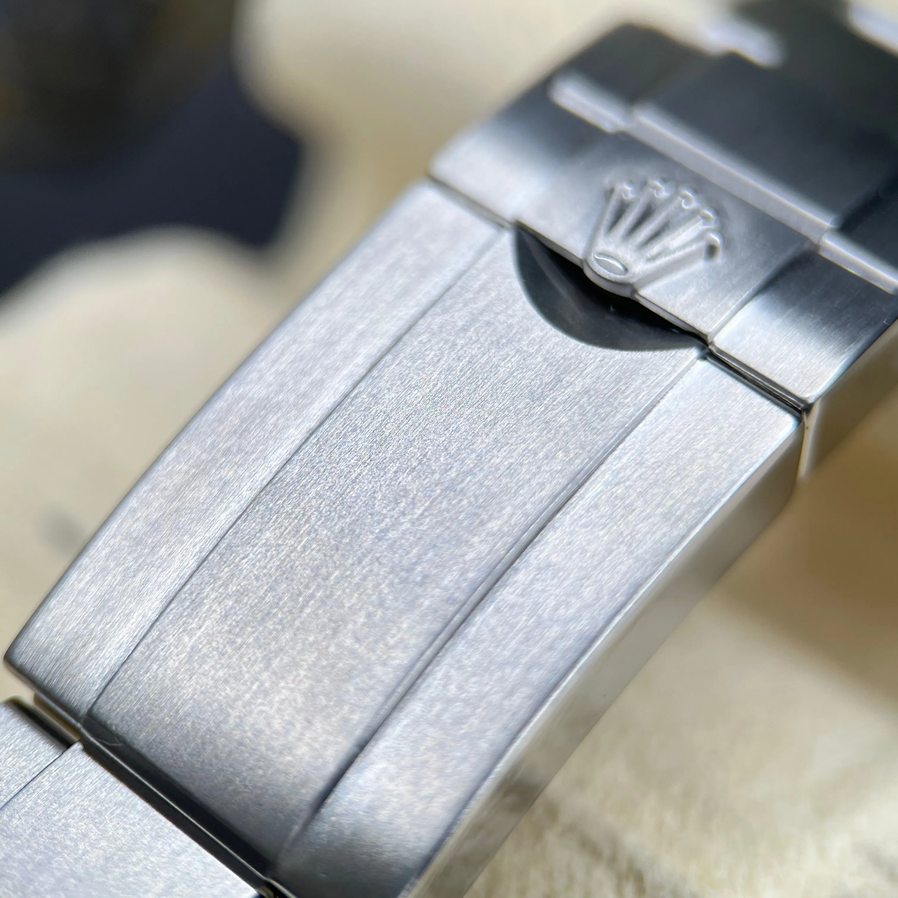 Rolex Explorer I 214270 39mm 2015 Full Set Watch